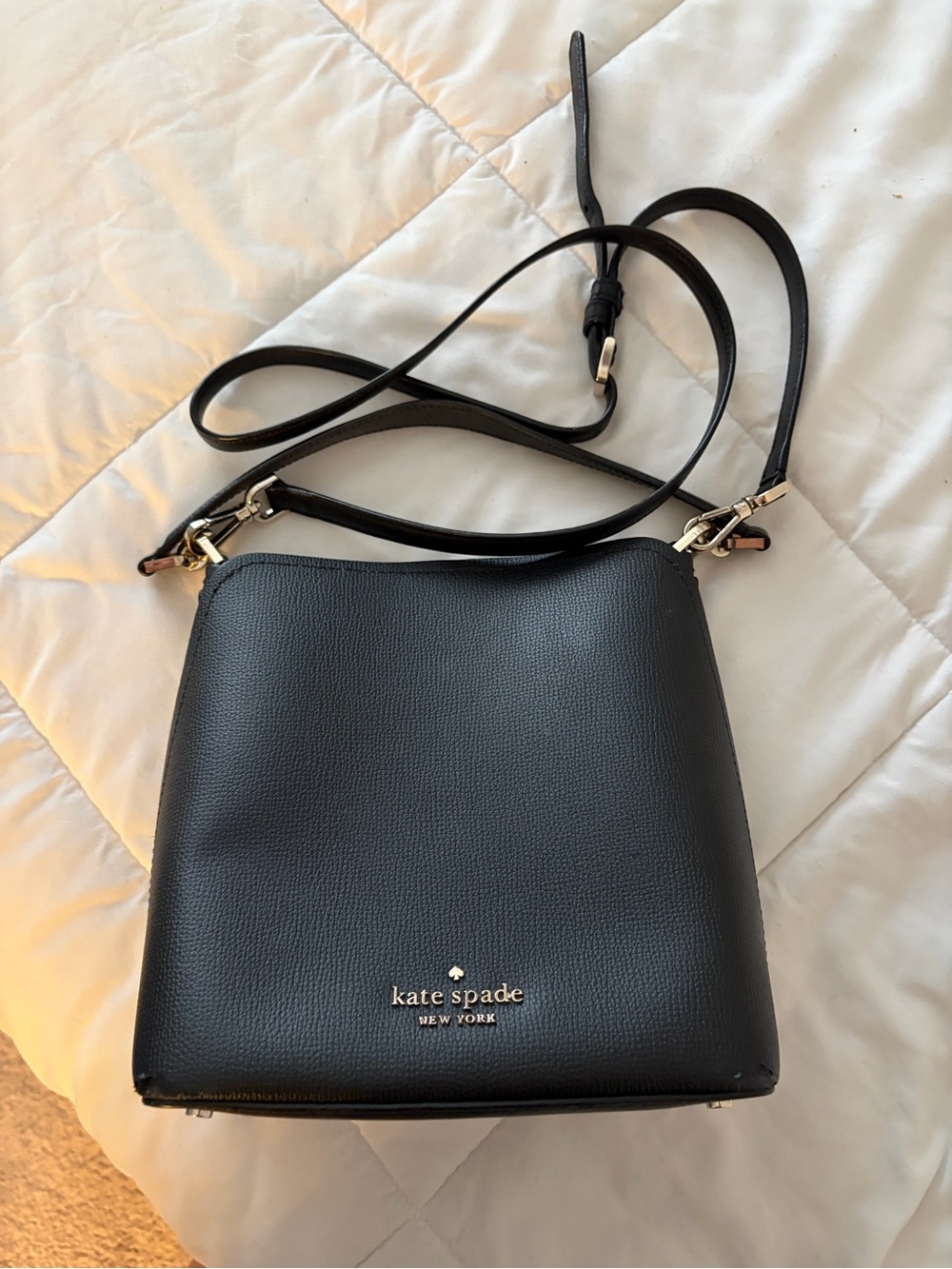 Kate Spade Darcy Black Leather Crossbody Bucket Bag - Picture 3 of 7